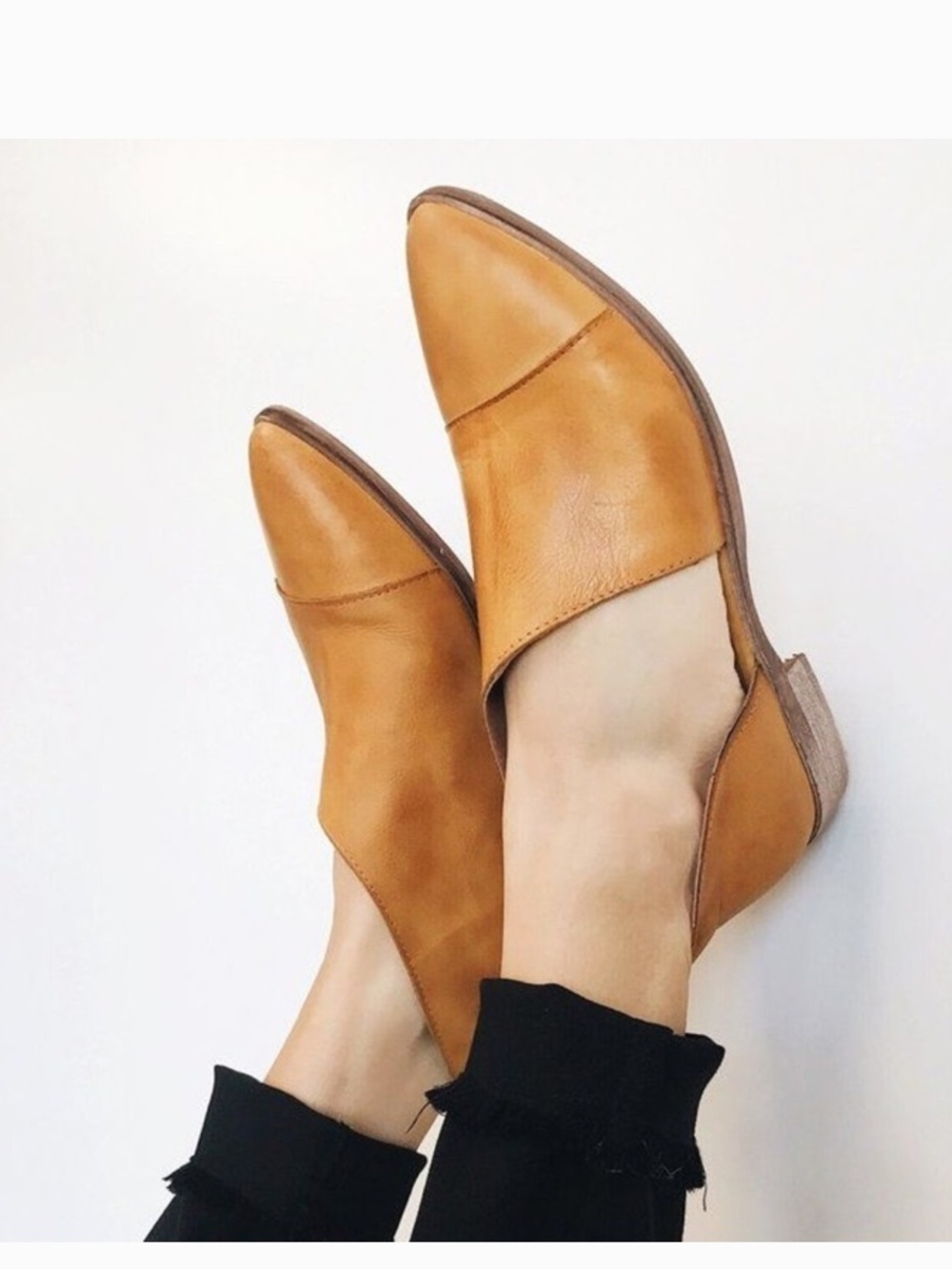 NWOB - Free People - Royale Flat - Size 40/10 | Color: Camel
